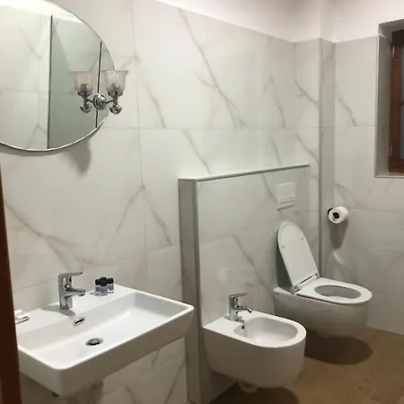 Kaso Ervehe Hotel Përmet