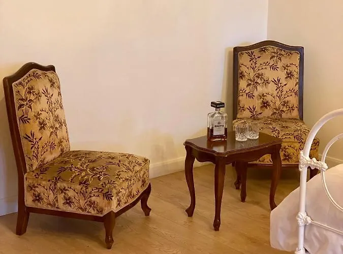Kaso Ervehe Hotell Përmet