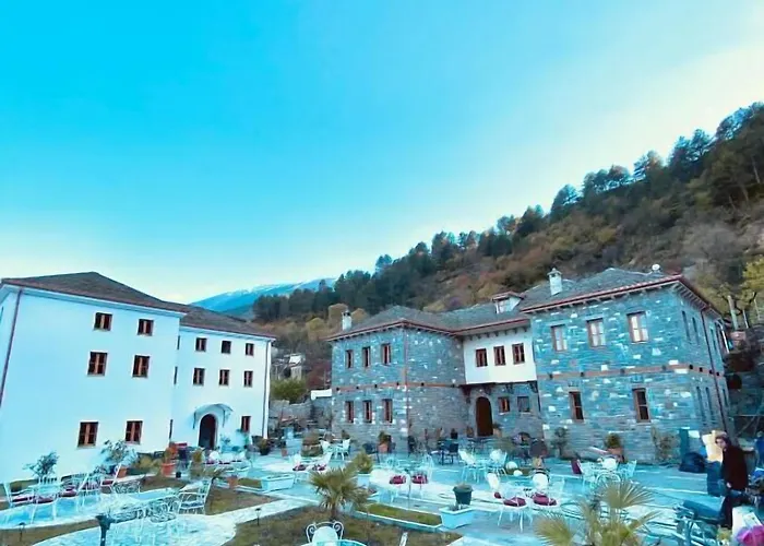 Kaso Ervehe Hotell Përmet